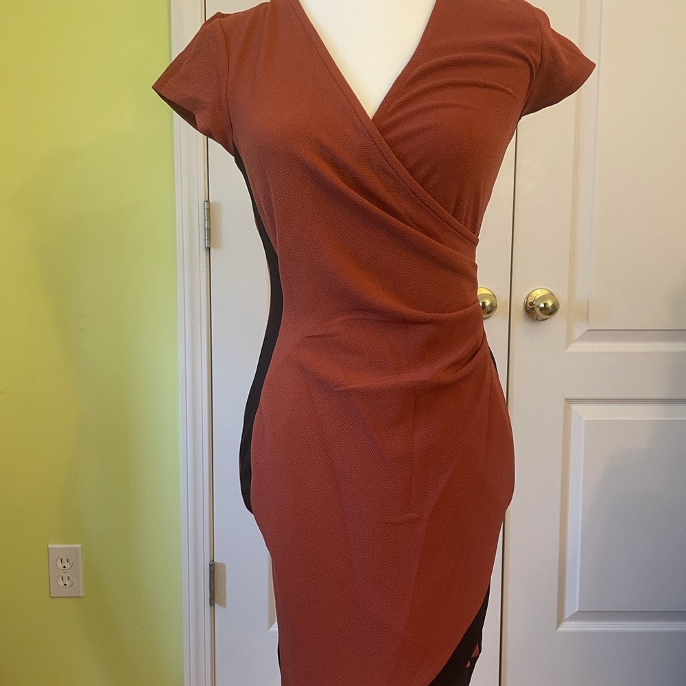 Uneven Elegent Women Dress! Brand new! Never worn!
